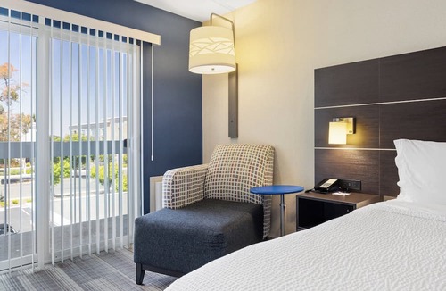 Sunnyvale West Hotel | Holiday Inn Express Sunnyvale - Silicon Valley by IHG