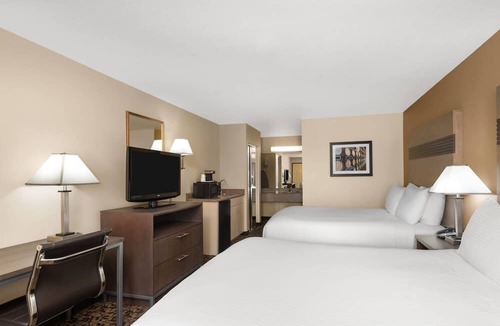 Napa Hotel | Hawthorn Suites by Wyndham Napa Valley