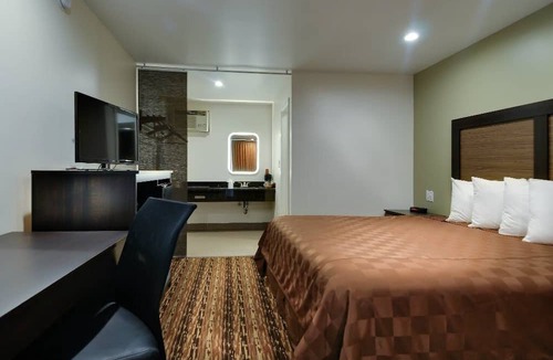 Snail Hotel | Vagabond Inn Sunnyvale