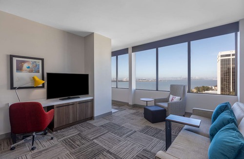 Emeryville Hotel | Hilton Garden Inn San Francisco/Oakland Bay Bridge