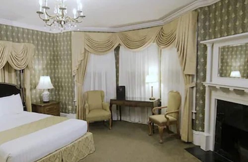 Lower Pacific Heights Hotel | Hotel Majestic