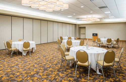 Burlingame Hotel | Crowne Plaza San Francisco Airport by IHG