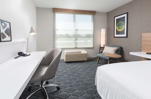 San Leandro Hotel | Hilton Garden Inn Oakland/San Leandro