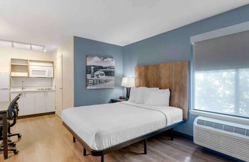 East San Mateo Hotel | Extended Stay America Suites San Francisco San Mateo SFO