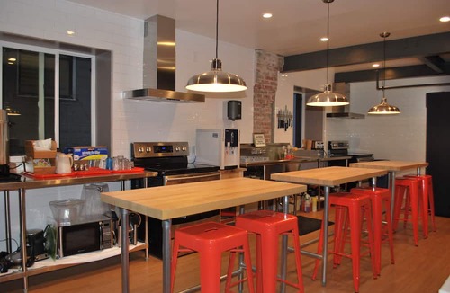 Theater District Hostel | Orange Village Hostel
