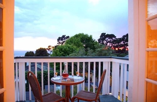 Golden Rectangle Bed & Breakfast | Monte Verde Inn