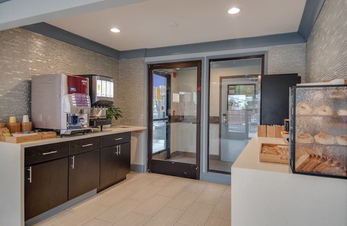 Hayward Hotel | Americas Best Value Inn Hayward