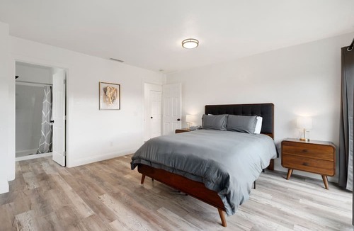 Rio Linda House | Contemporary Modern Spacious 3BR/2BA Near SMF
