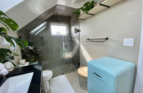 El Granada Apartment | Oceanview Penthouse, Stylish & Walking to Beach