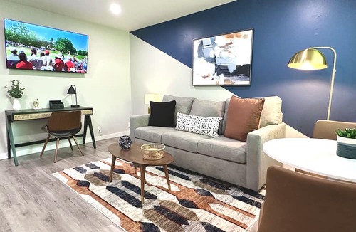 Walnut Creek Apartment | Patio, Fire Pit, and Downtown Walnut Creek