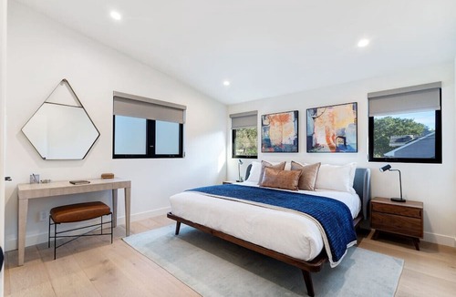 The Willows Apartment | Dazzling Modern Home Close to Downtown Palo Alto & Stanford