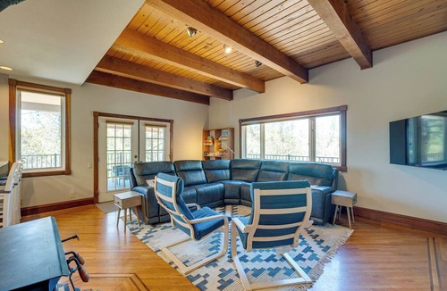 Auburn House | Meadow Vista Mountain Escape w/River Views!