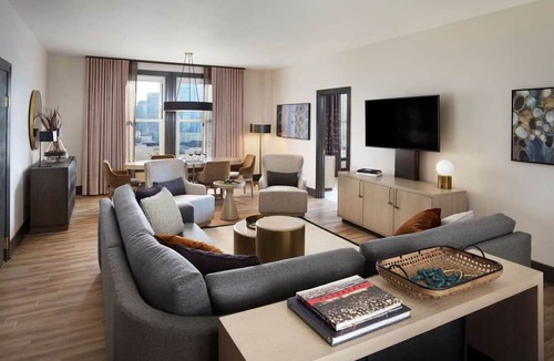Theater District Hotel | San Francisco Elegance! Pets Allowed, Near San Francisco Botanical Garden!