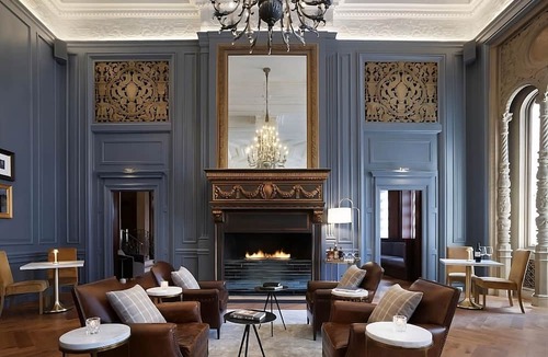 Union Square Hotel | Indulge in The Perfect Blend of Luxury and Convenience! Pet-friendly Property