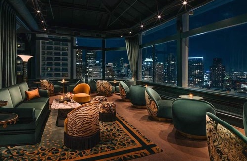 Union Square Hotel | Indulge in The Perfect Blend of Luxury and Convenience! Pet-friendly Property