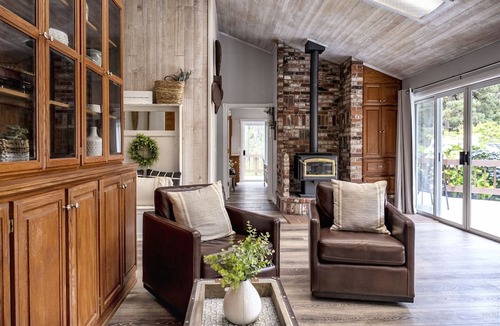 Fort Bragg House | A luxurious vacation rental just minutes away from the beach!