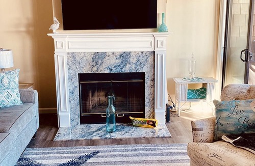 Watsonville Condo | Beautiful Oceanfront, just steps to the beach, Fireplace, Remote location