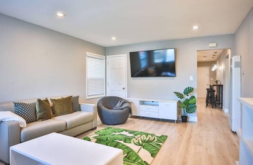 Cherryland Condo | Tropical Modern Oasis With Fully Fenced Yard 22409