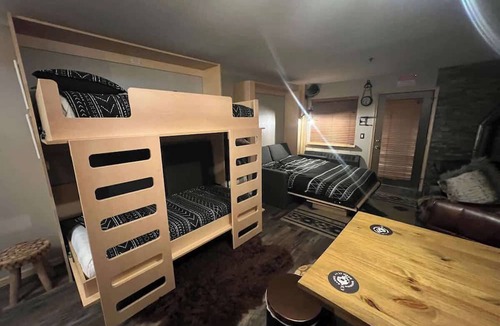 East Meadows Condo | Kirkwood Studio: SKI IN/Walk out