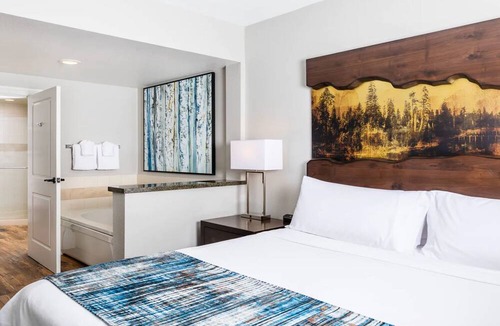 South Lake Tahoe Resort | 3 Bedroom - Marriott's Timber Lodge Tahoe - Full Resort Access