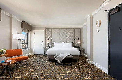 Lower Nob Hill Hotel | Perfect City Escape! 2 Modern Units Near Attractions, Bike Rental, Pet-Friendly