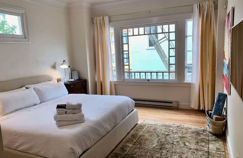 Nob Hill Condo | Gorgeous Apt High Atop Nob Hill
