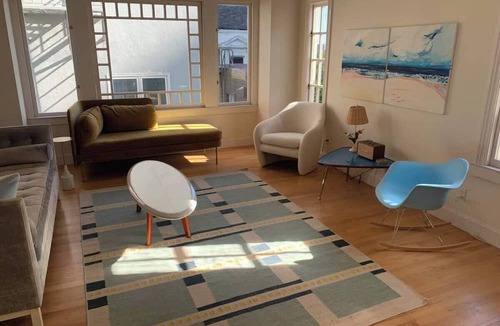Nob Hill Condo | Gorgeous Apt High Atop Nob Hill