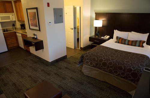Milpitas Apartment | Free Breakfast. Free Shuttle. Outdoor Pool & Hot Tub. Studio Near Downtown San Jose.