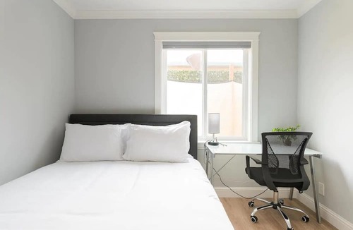Pacifica House | Ocean-view 5BR near SF — sleeps 25