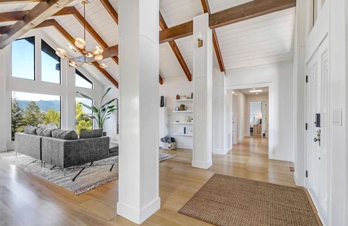 Fetters Hot Springs-Agua Caliente House | Sonoma Hilltop Estate with Spa