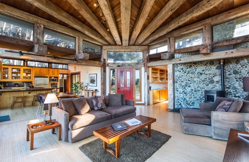 Mendocino House | Chapman Point House - beauty, history and modernity all in one.