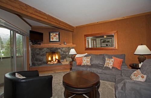Olympic Valley House | Monthly Lease - Palisades Tahoe Ski Condo # 11 - Remodeled 2 BR, Walking Distance to Village