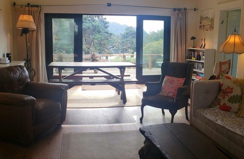 Mendocino House | Ocean Views Mendocino Beach House Path directly to the Beach!