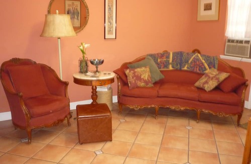 Fetters Hot Springs-Agua Caliente Cottage | Charming Wine Country Cottage