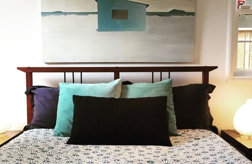 Upper Telegraph Apartment | Sweet, Spacious Garden Apartment Rockridge/Temescal