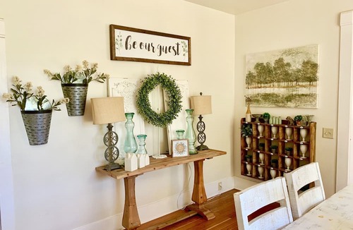 Chico House | Beautiful Chico Farmhouse With Room for All…10 beds!