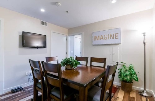 Downtown San Jose Condo | Modern 2-bedroom condo in the heart of Downtown San Jose. Walkable to dining, entertainment, and transit—perfect for business travelers, couples, or short-term stays.
