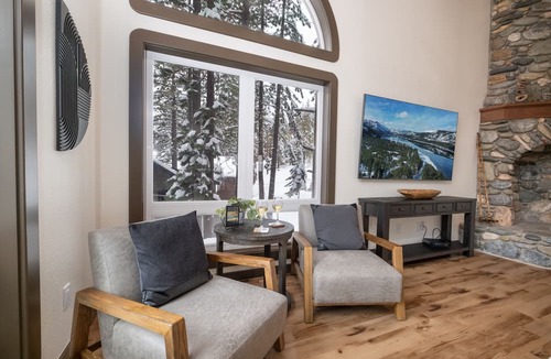 Truckee Cabin | Paradise Awaits: Donner Lake Home, Private Hot Tub, Dog Friendly, BBQ & Big Deck