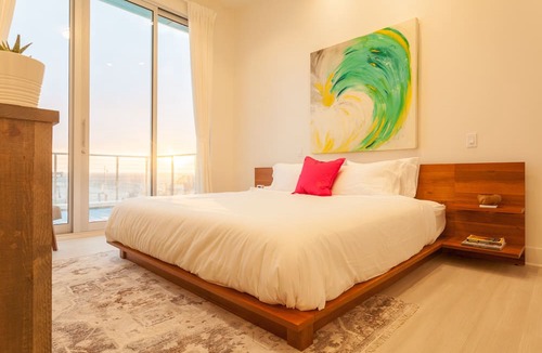 Sharp Park Condo | Luxury Beachfront Penthouse near SF (3)