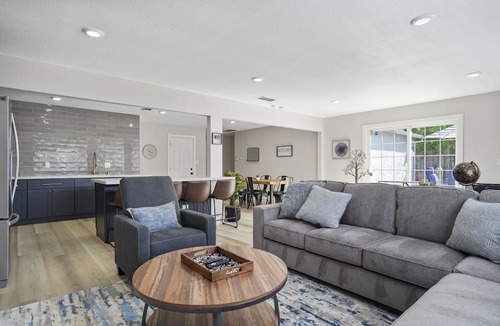Citrus Heights House | Relaxing Poolside Haven in Citrus Heights