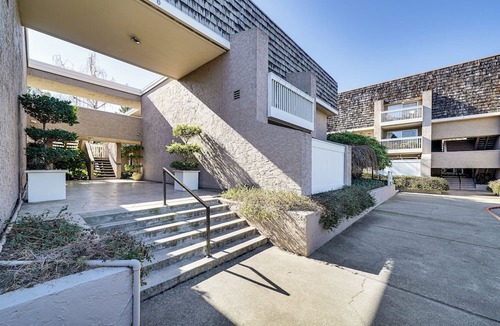 Sharon Heights Condo | Easy Access to Stanford! Walkable Condo