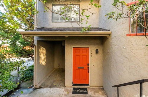 Beach Hill - Beach Flats Condo | Santa Cruz Retreat Near Beach with Free Parking