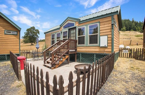 Willits Cabin | Mendocino Redwoods RV Resort