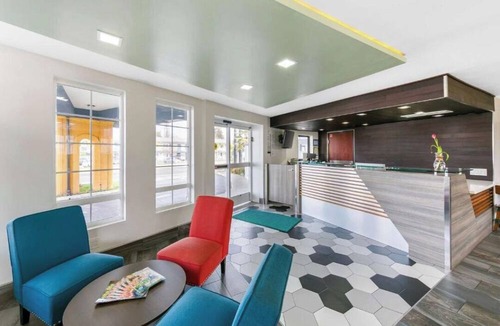Downtown Sacramento Hotel | Unwind Near Sacramento River in This Convenient Room