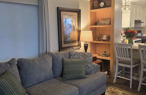 North Lakeport House | Panoramic Water Views - Pet Friendly & Fisherman's Specials