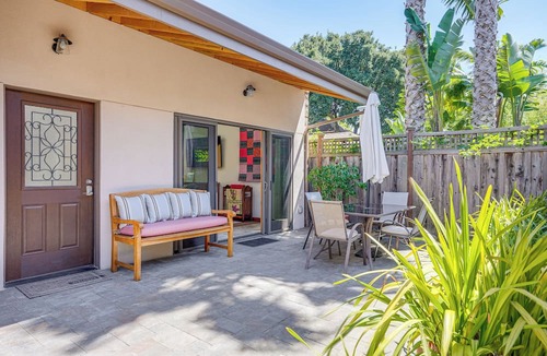 East End Apartment | Alameda Studio w/Patio: 3 Mi to Oakland Coliseum!