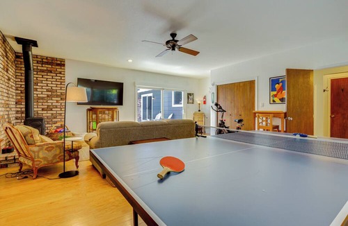Forestville House | Wine Country Retreat in Russian River Valley!