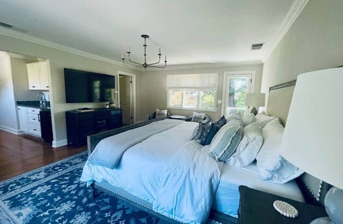 Freestone Apartment | Sebastopol Lux Walk toTown Guest Suite