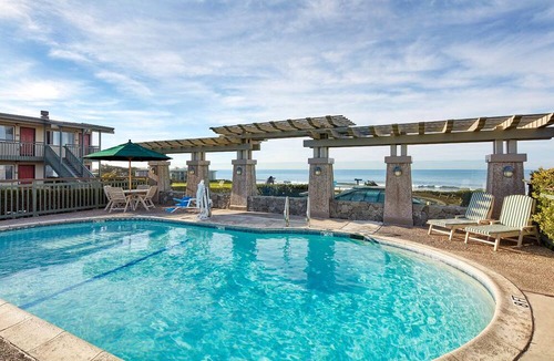 San Simeon Hotel | Premium King with Fireplace | Cavalier Oceanfront Resort | San Simeon Sights