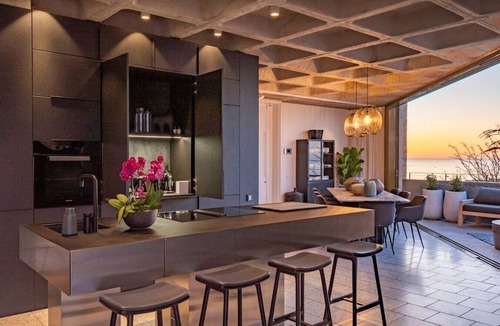 Sea Point Villa | Ilkley Penthouse 3 Bedroom